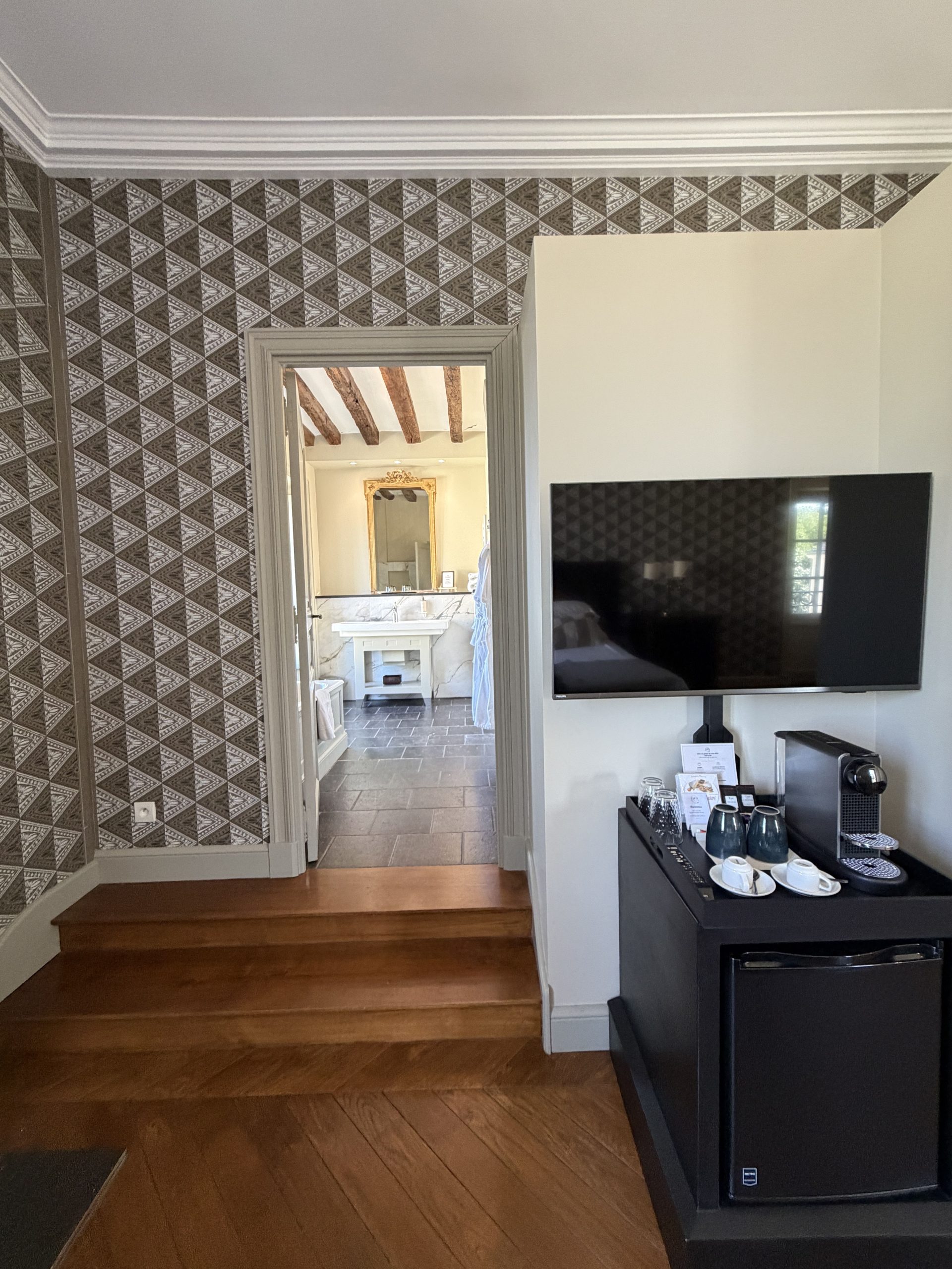 Chambre Russe vue parc et Tour XVe — photo 4