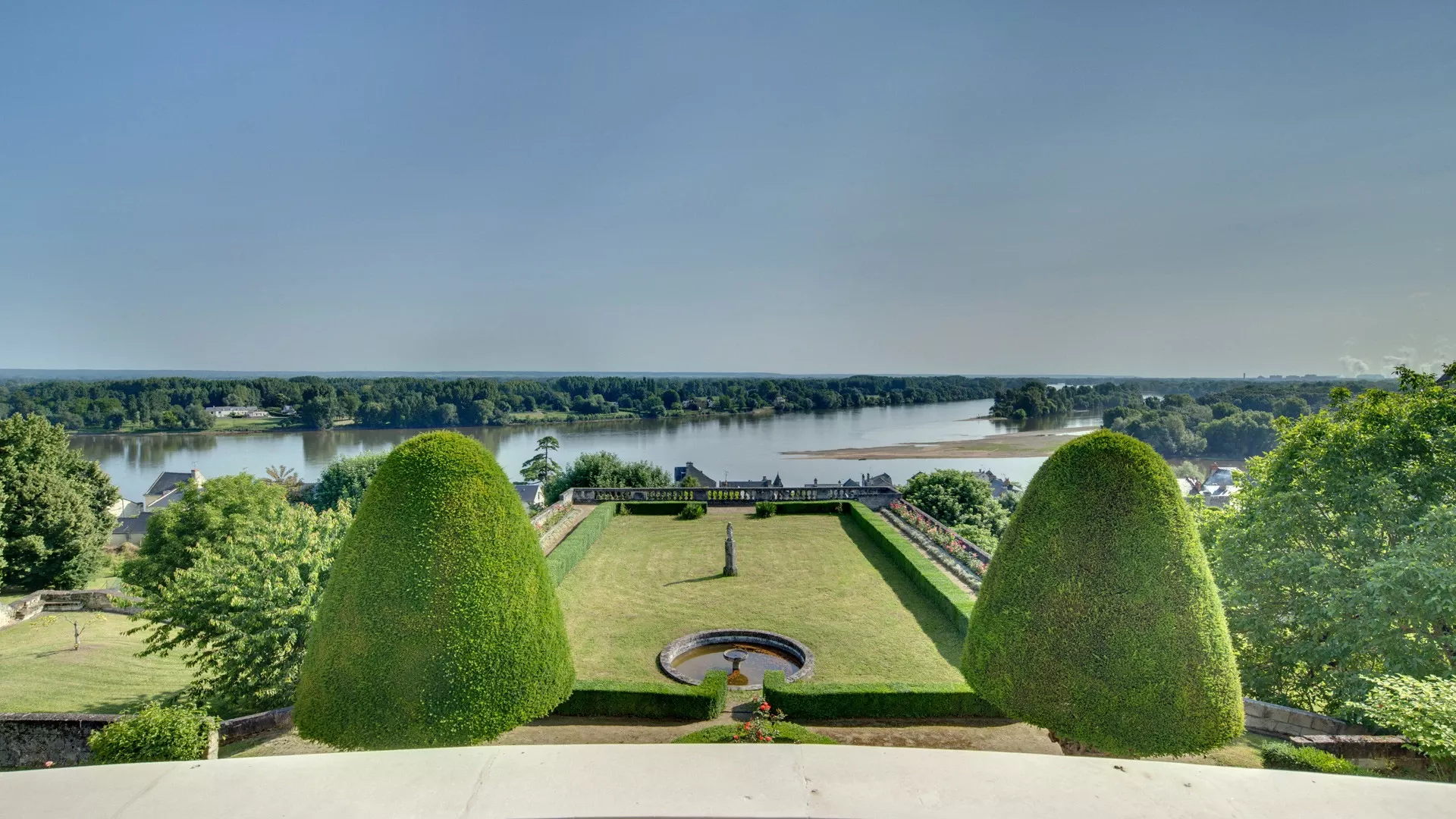 La Tour d'Aubigny — photo 3