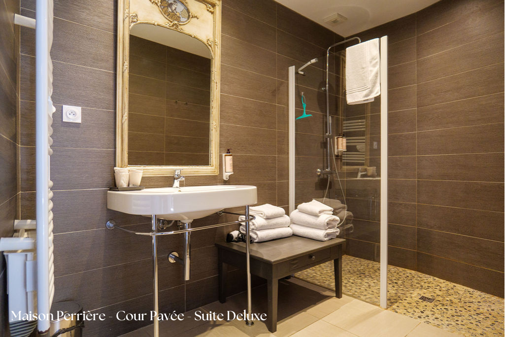 Suite Deluxe 4 personnes — photo 7