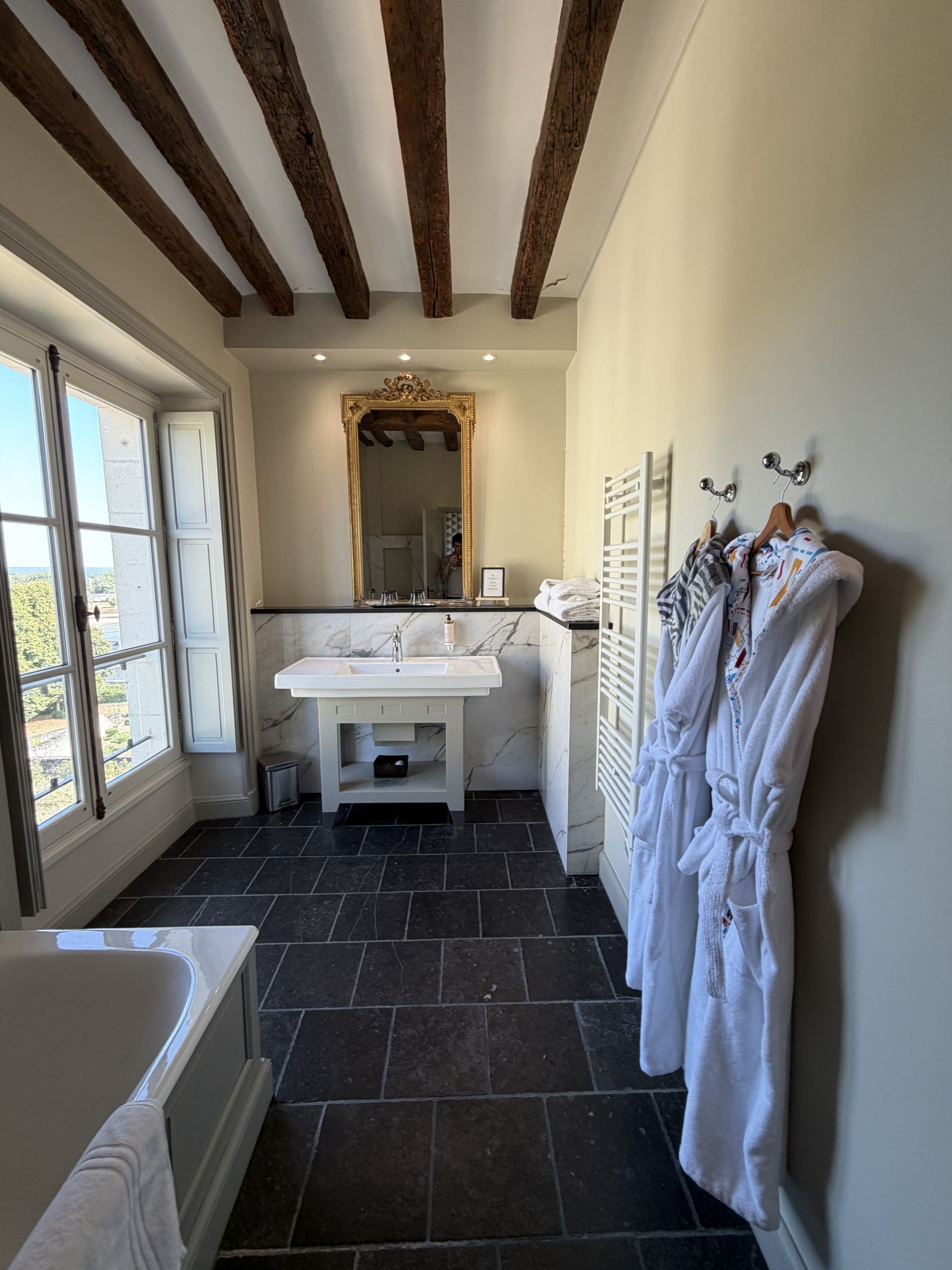 Chambre Russe vue parc et Tour XVe — photo 5